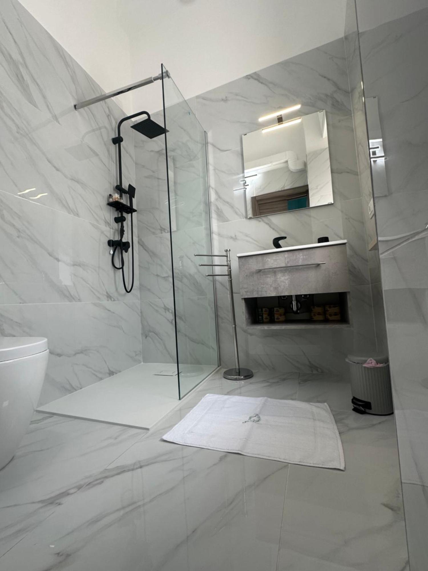 Emerella Luxury Suites-Siderno Lungomare 外观 照片