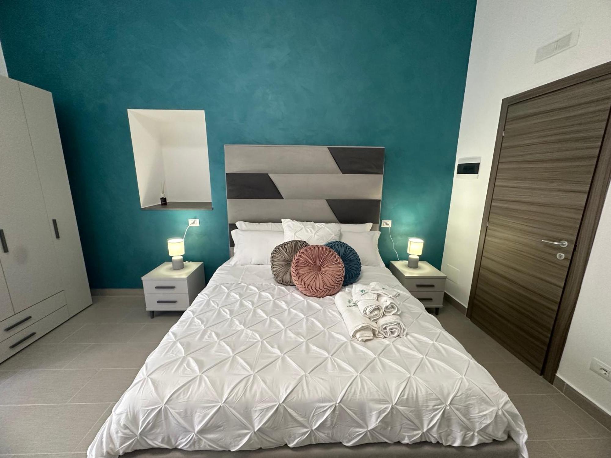 Emerella Luxury Suites-Siderno Lungomare 外观 照片