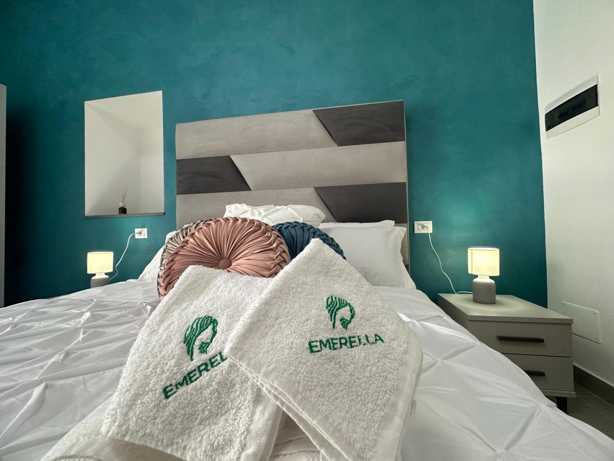 Emerella Luxury Suites-Siderno Lungomare 外观 照片