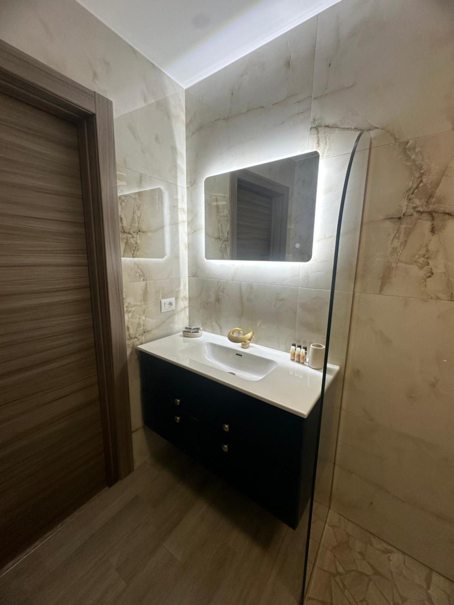 Emerella Luxury Suites-Siderno Lungomare 外观 照片