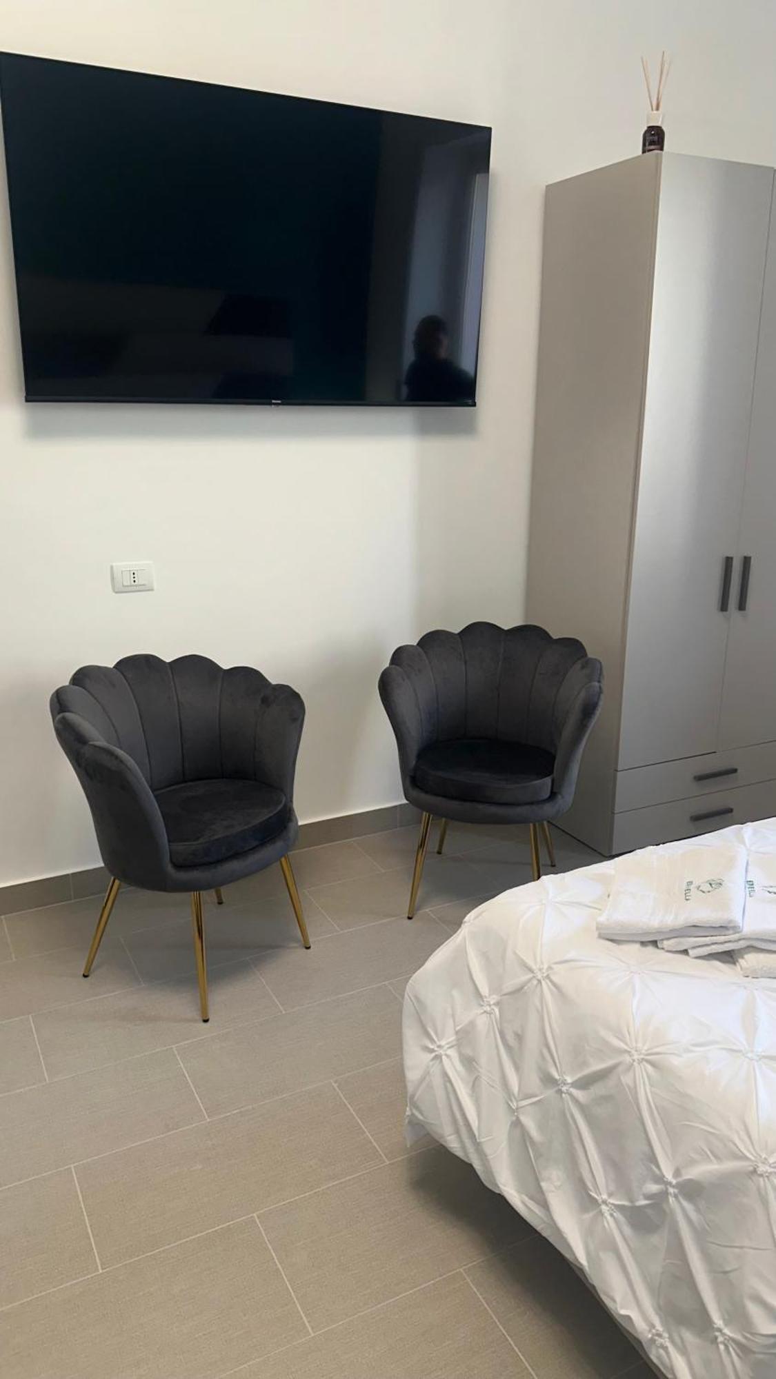Emerella Luxury Suites-Siderno Lungomare 外观 照片