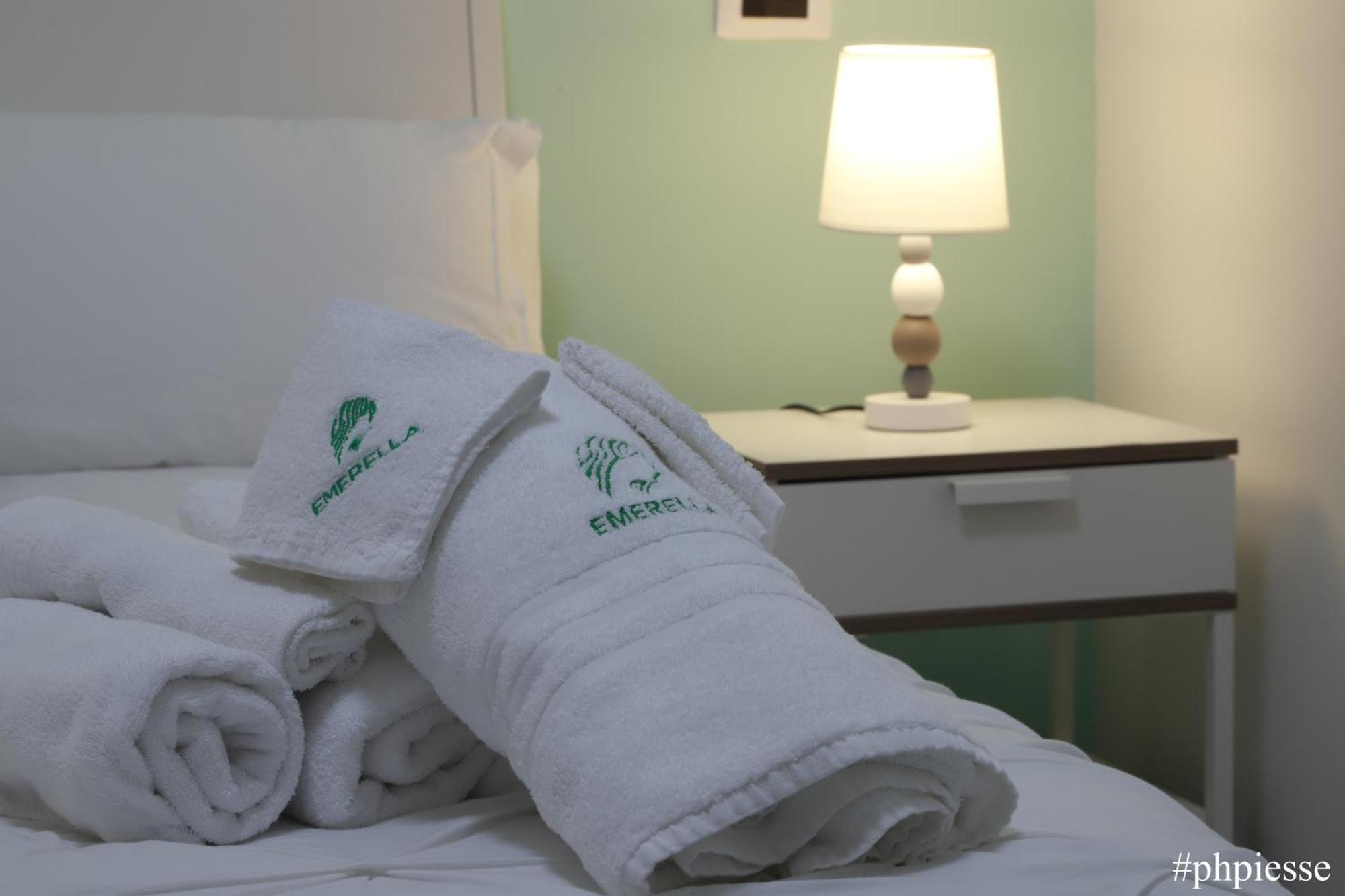 Emerella Luxury Suites-Siderno Lungomare 外观 照片