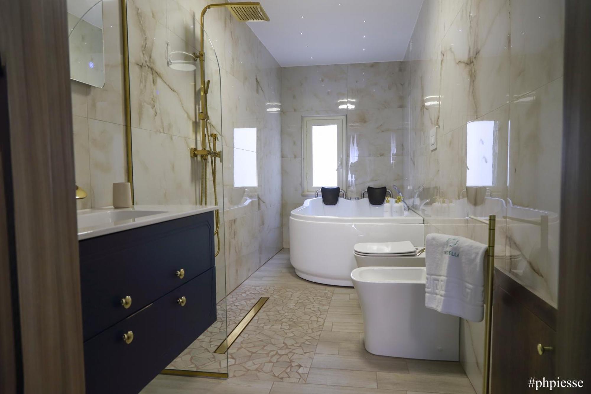 Emerella Luxury Suites-Siderno Lungomare 外观 照片