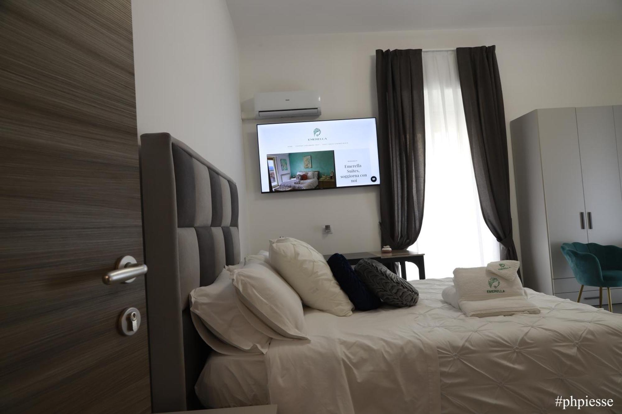 Emerella Luxury Suites-Siderno Lungomare 外观 照片