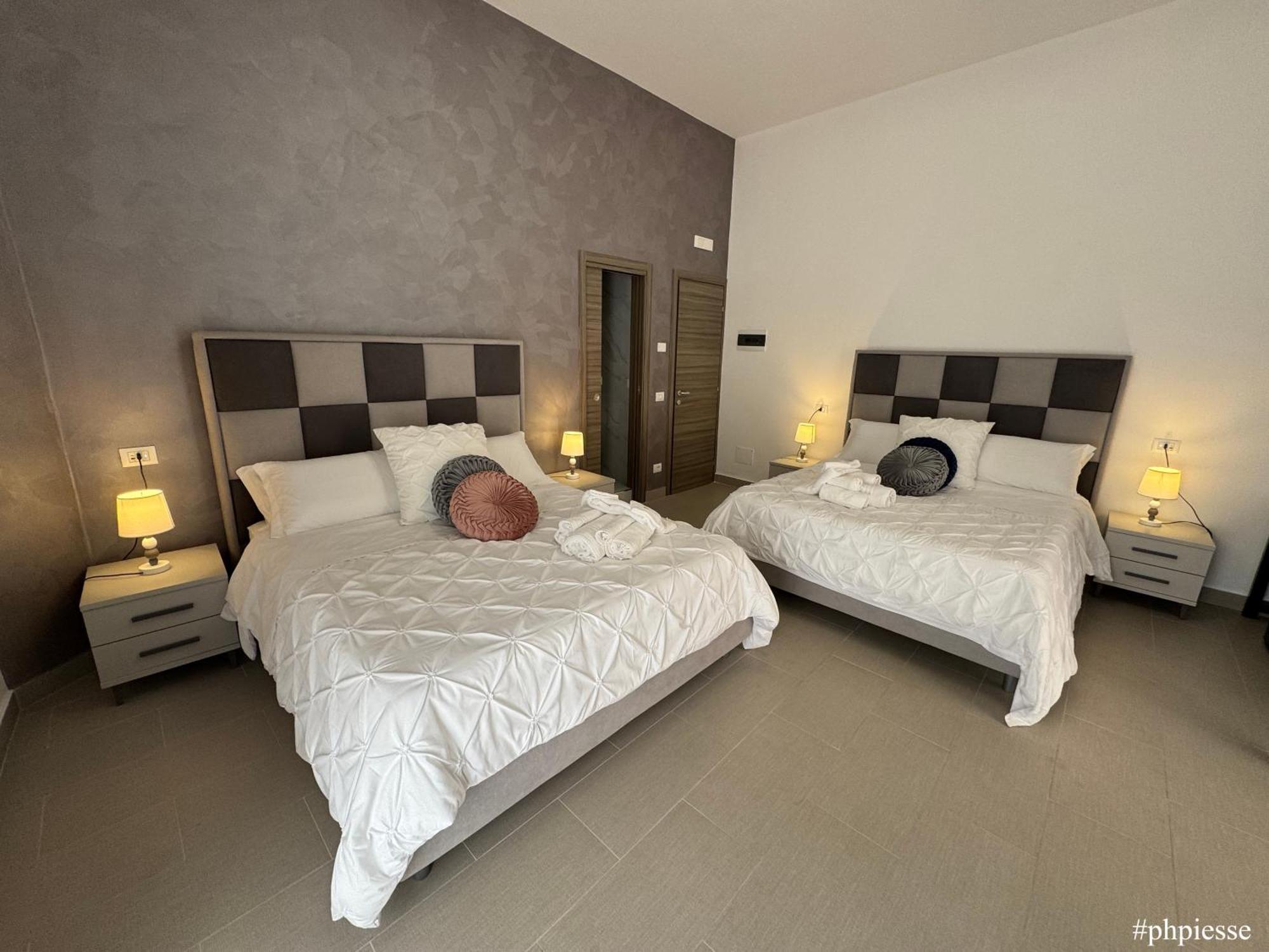 Emerella Luxury Suites-Siderno Lungomare 外观 照片