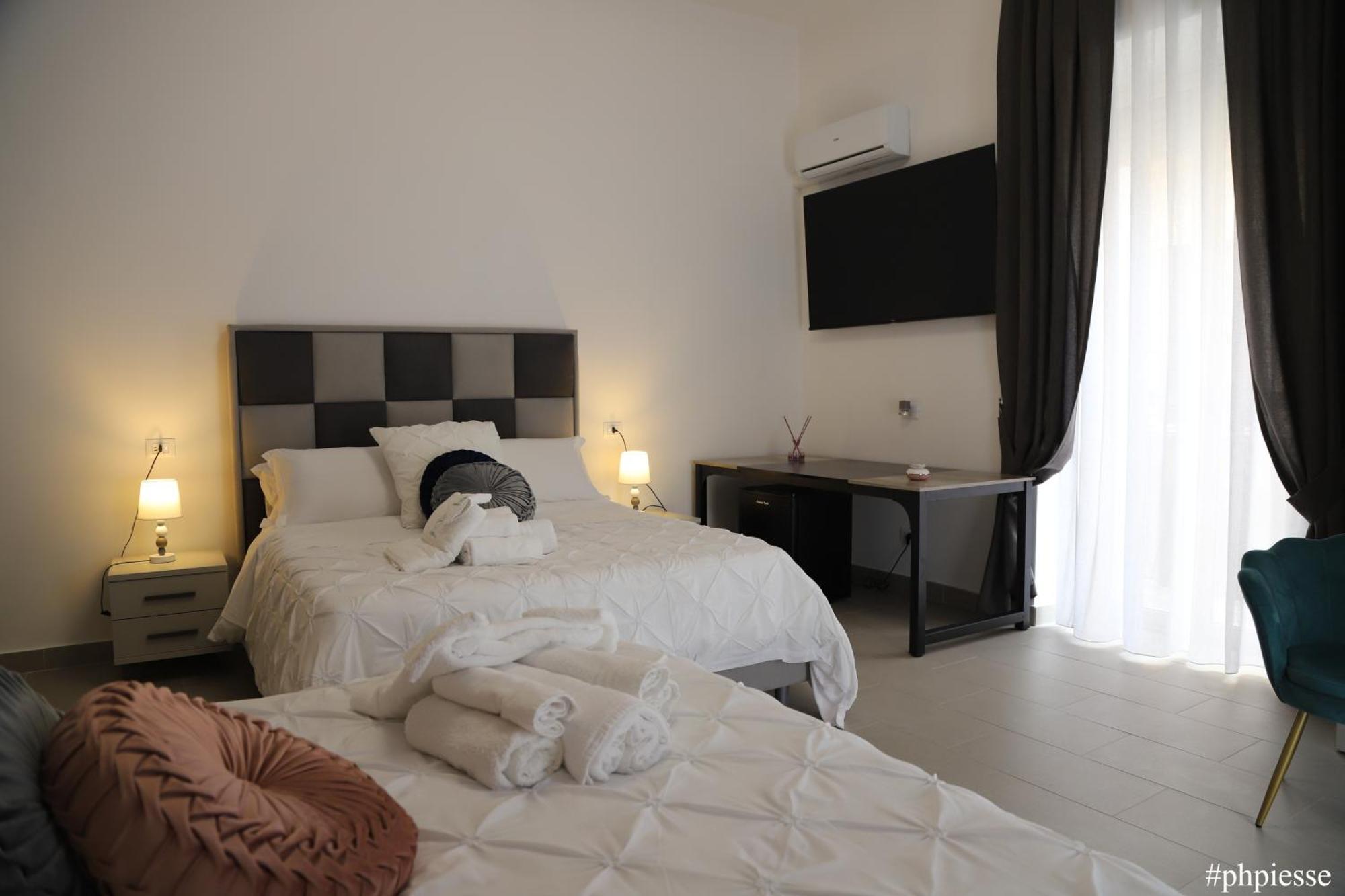 Emerella Luxury Suites-Siderno Lungomare 外观 照片