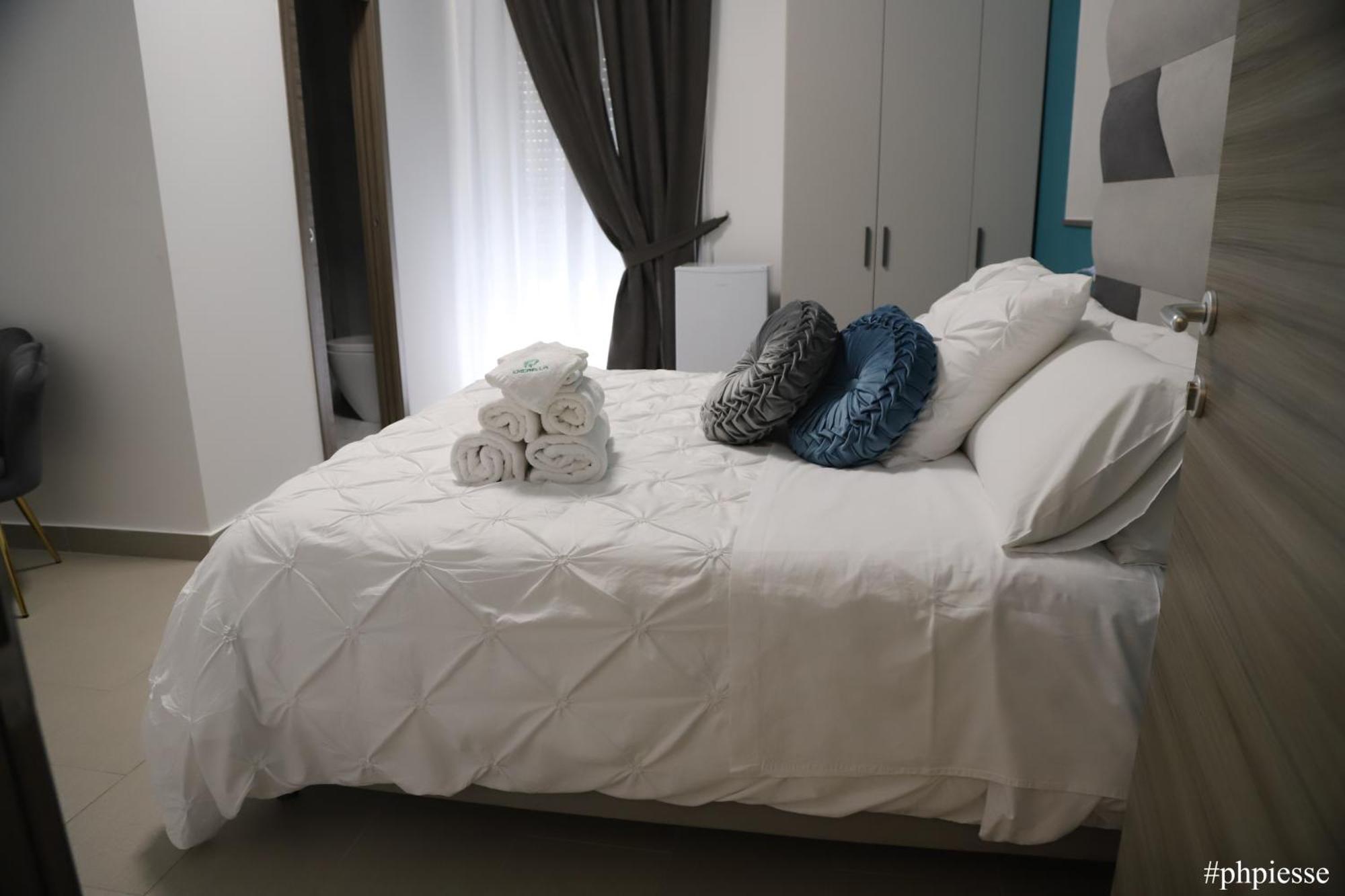 Emerella Luxury Suites-Siderno Lungomare 外观 照片