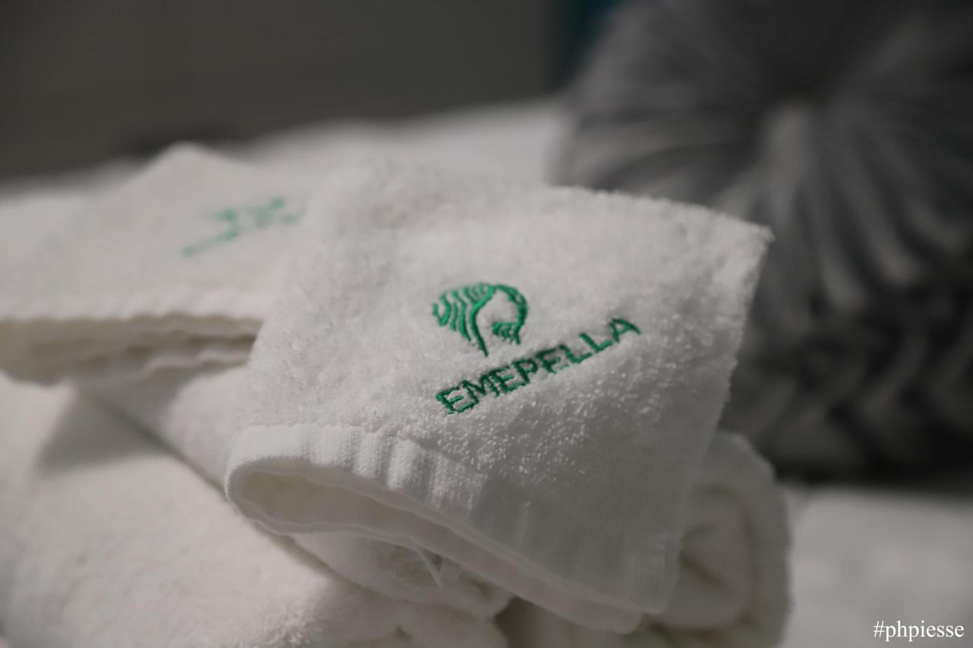 Emerella Luxury Suites-Siderno Lungomare 外观 照片